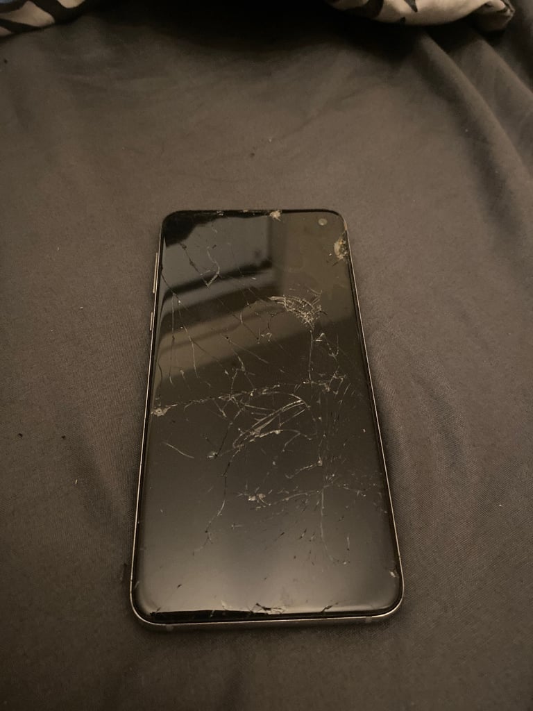 Samsung S10e *READ DESCRIPTION*