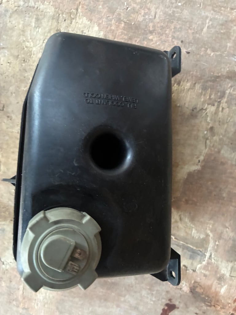 Range Rover classic expansion tank 