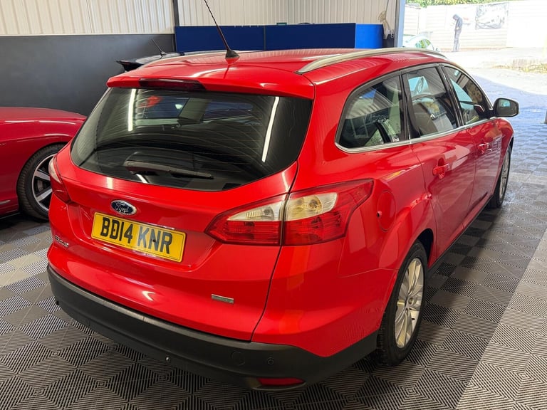 2014 Ford Focus 1.0T EcoBoost Titanium Navigator Euro 5 (s/s) 5dr ESTATE Petrol Manual