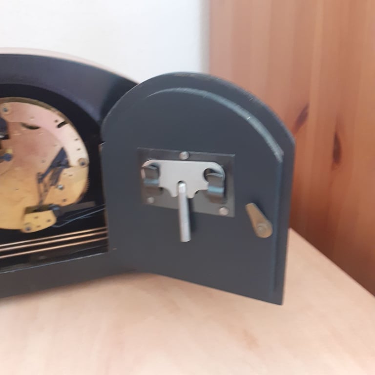 Wooden wind up  chiming mantel clock