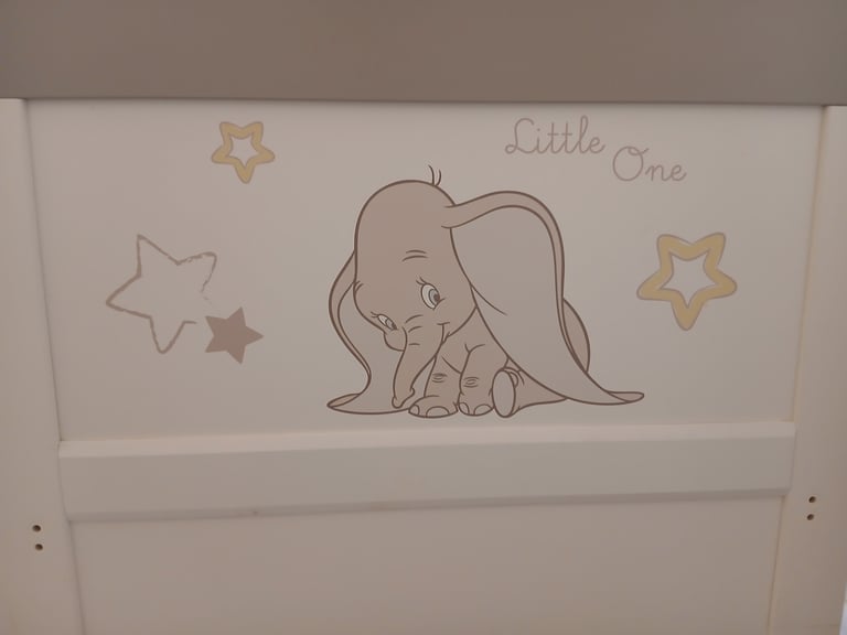 Amazing Cot-Bed for sale in very good condition - Dumbo the elephant Cot bed - 0 - 4 years old.