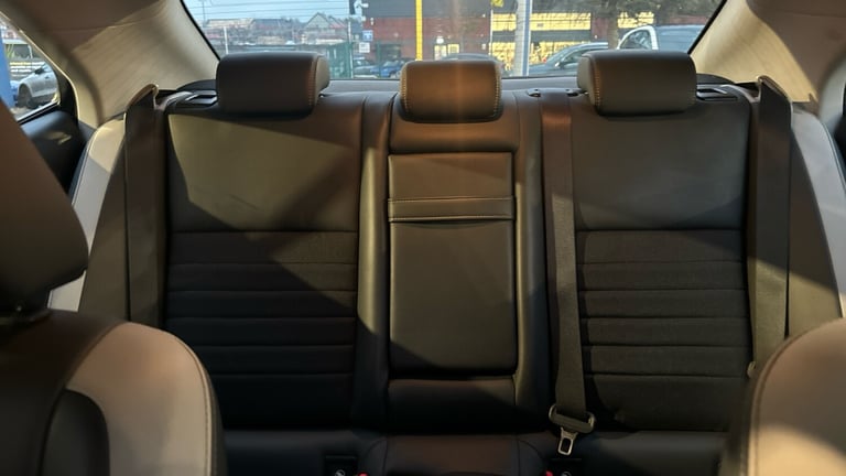 2015 Lexus IS 300h Sport 4dr CVT Auto SALOON PETROL/ELECTRIC Automatic