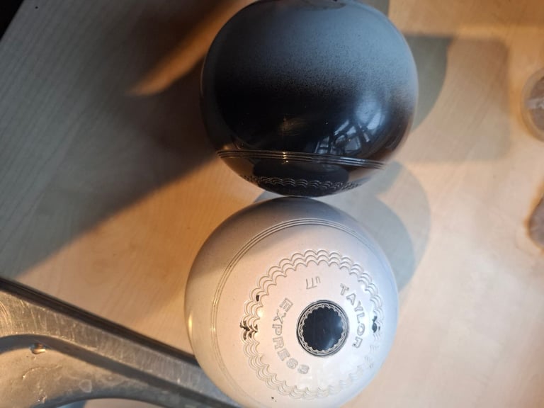 Crown green bowls