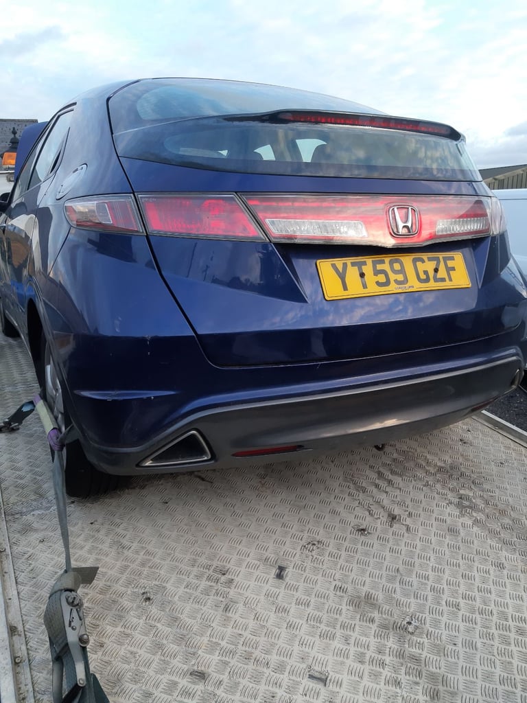 2009 Honda Civic 1.4 petrol for breaking 