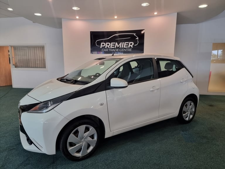 2016 Toyota AYGO 1.0 VVT-i X-Play 5dr HATCHBACK PETROL Manual