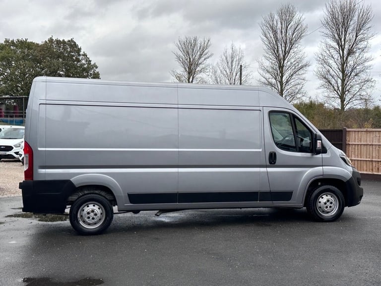 2022 Peugeot Boxer 2.2 BlueHDi 335 Professional Panel Van 5dr Diesel Manual L3 H2 Euro 6 (s/s) PA...