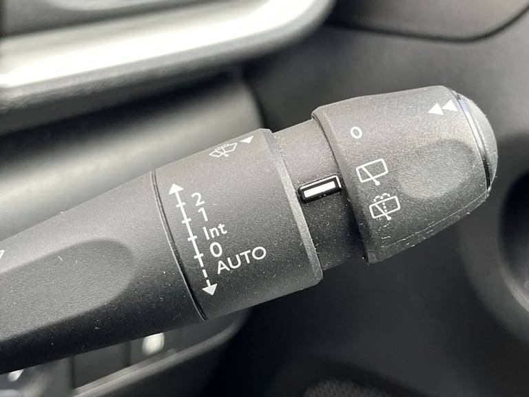  Citroen C3 1.2 Puretech Shine Plus Hatchback 5dr Petrol Manual Euro 6 s/s 83 Ps