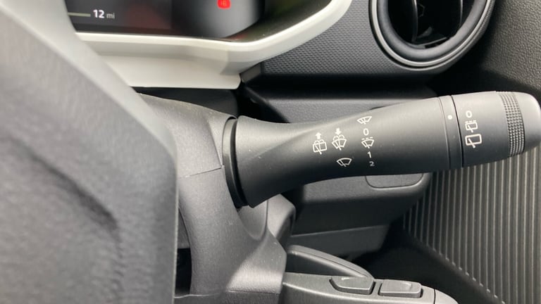 2025 Dacia Spring 27kWh Expression 65 48kW 5dr Auto Electric Hatchback Hatchback Electric Automatic