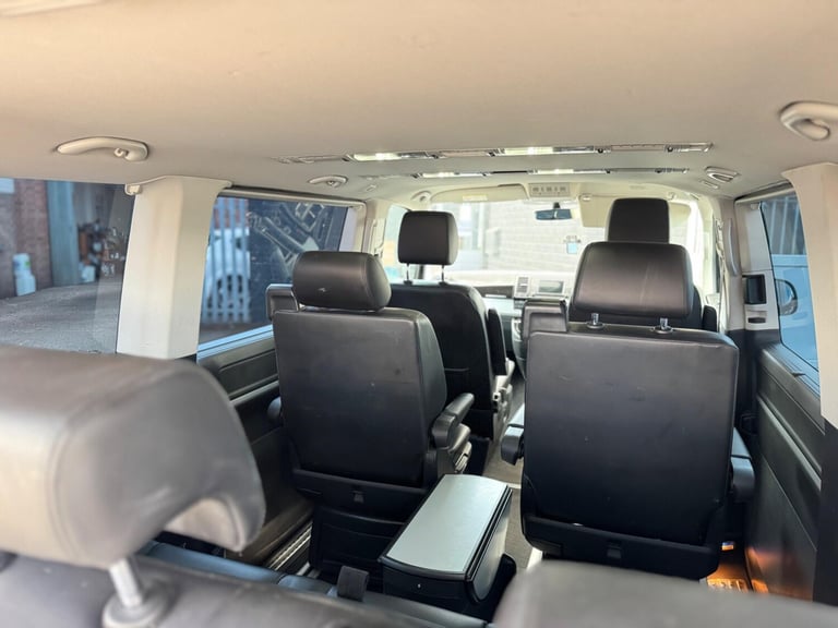 2017 Volkswagen Caravelle 2.0 BiTDI BlueMotion Tech Executive DSG Euro 6 (s/s) 5dr MPV Diesel Aut...