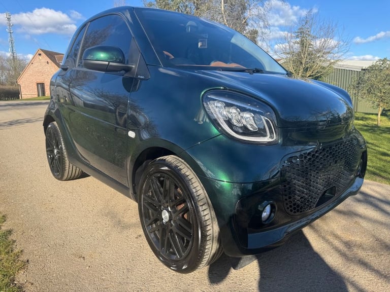 2021 SMART FORTWO 17.6KWH RACING GREEN EDITION COUPE 2DR ELECTRIC AUTO (22KW CHA