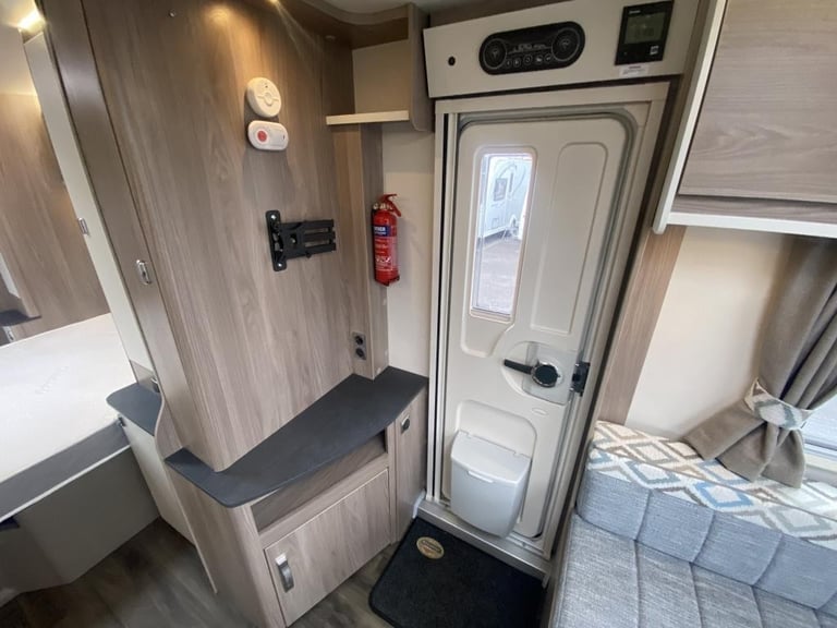 2023 SWIFT CELEBRATE GRANDE 4SB TOURING CARAVAN