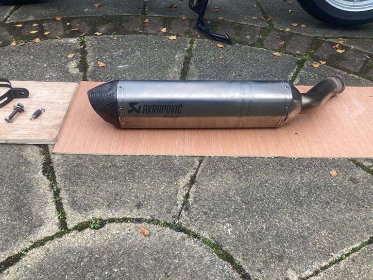 image for ACRAPOVIC EXHAUST FOR FZ1 FAZER