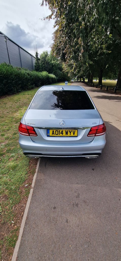 Mercedes-Benz, E CLASS, Saloon, 2014, Semi-Auto, 2143 (cc), 4 doors