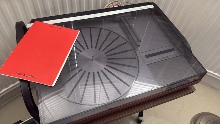 Classic Bang & Olufsen Beogram 4004 turntable record deck type 5527