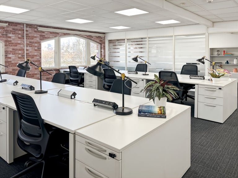 London - SE1 7TL, Modern furnished Co-working office space at Vintage House 