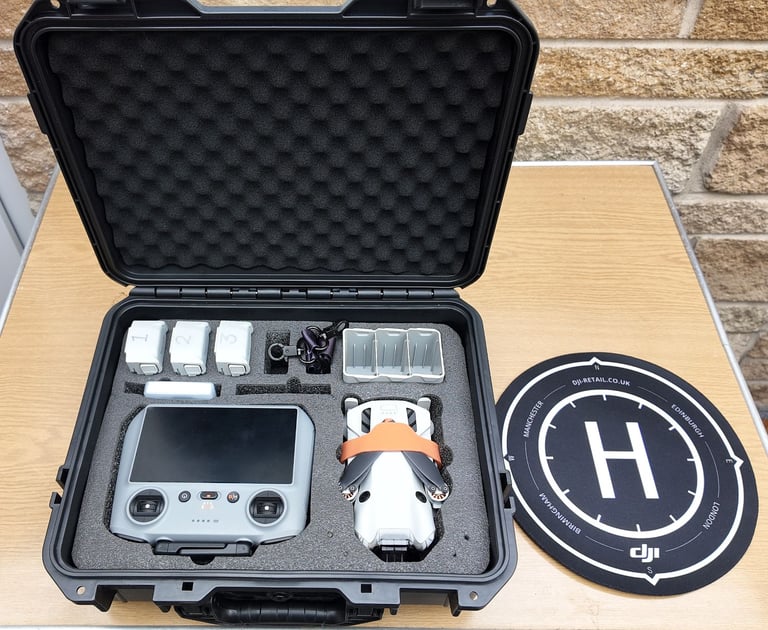 DJI Mini 4 Pro Fly More Combo With RC2 Controller + 18 months DJI Warranty
