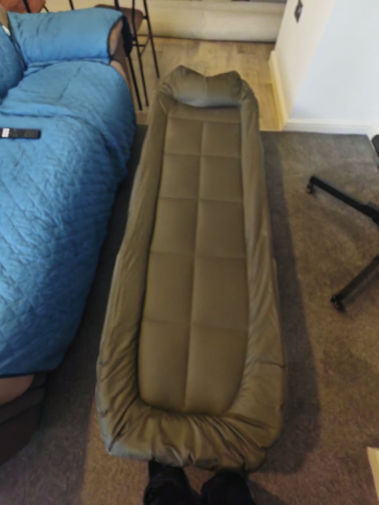 folding lounger