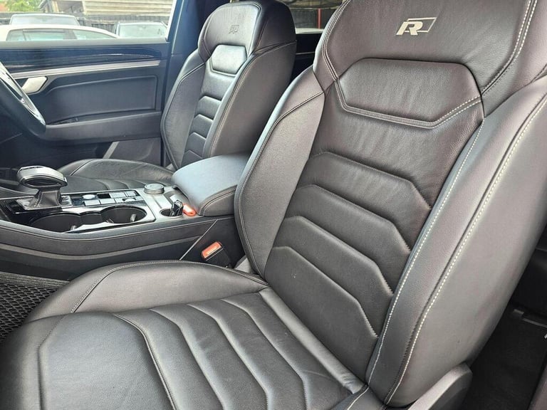 2019 Volkswagen Touareg 3.0 V6 TSI 4Motion R-Line Tech 5dr Tip Auto ESTATE PETROL Automatic