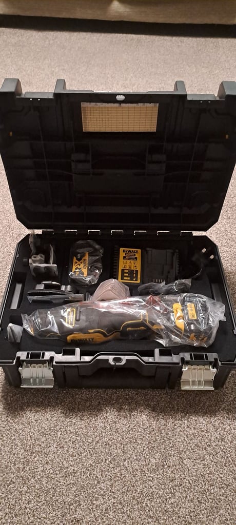 DEWALT Multitool