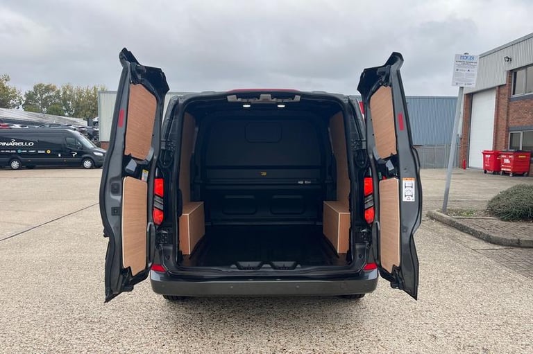 2025 Ford Transit Custom 2.5 PHEV 232ps H1 Double Cab Van Limited Auto PANEL VAN PETROL/ELECTRIC ...