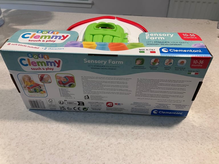 Clementoni sensory farm Soft Clemmy touch and play 