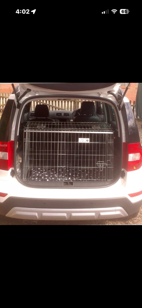 Skoda yeti dog cage