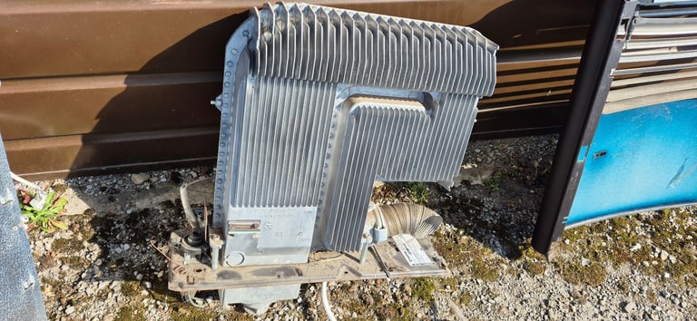 TRUMA TRUMATIC S3002P ULTRAHEAT gas and electric space heater for camper caravan motorhome.