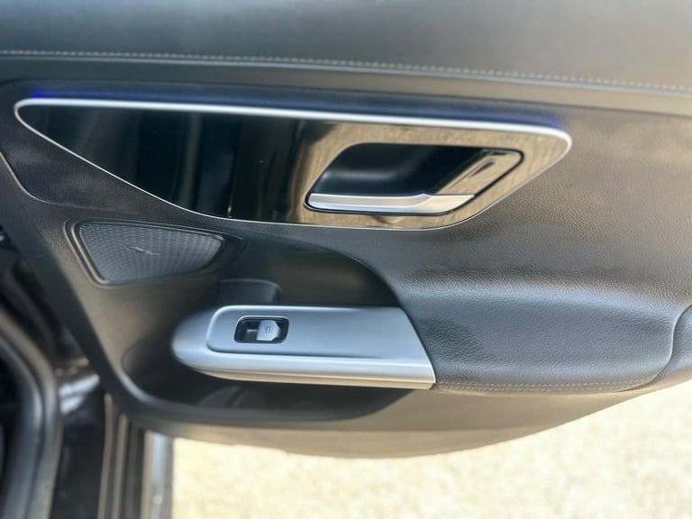 2022 Mercedes-Benz C Class 2.0 C220dh MHEV AMG Line G-Tronic+ Euro 6 (s/s) 4dr SALOON Diesel/Elec...