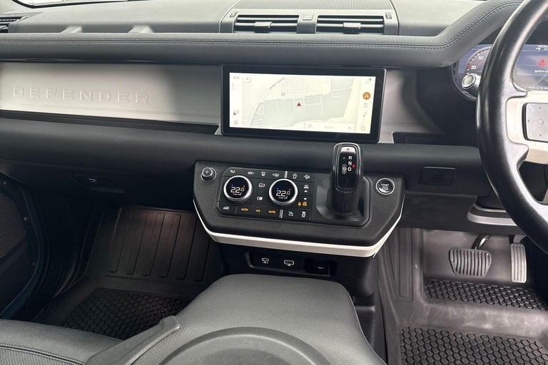 2021 Land Rover Defender 110 3.0 D250 MHEV S Hard Top SUV 5dr Diesel Auto 4WD MWB Euro 6 (s/s) (2...