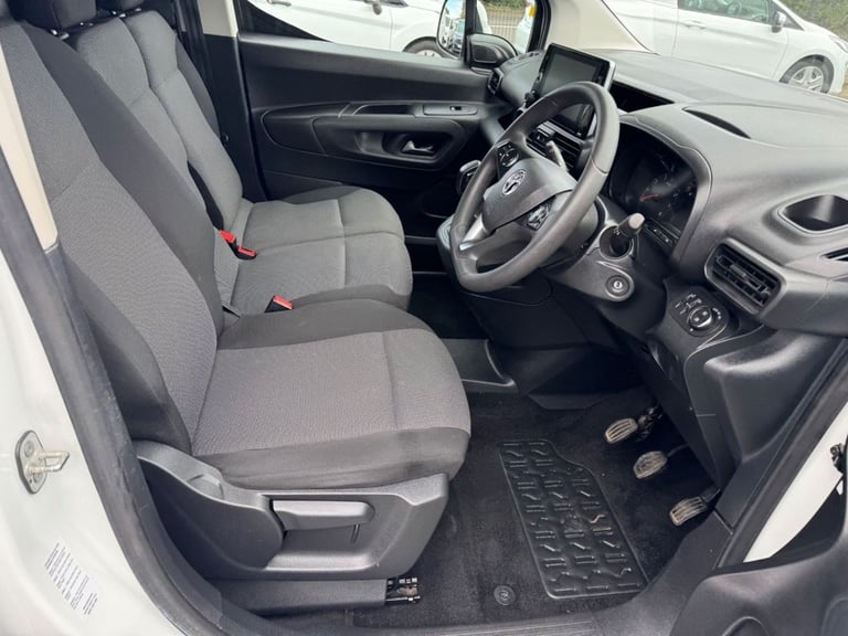 2021 Vauxhall Combo 1.5 Turbo D 2300 Sportive Panel Van 6dr Diesel Manual L2 H1 Euro 6 (100 ps) P...