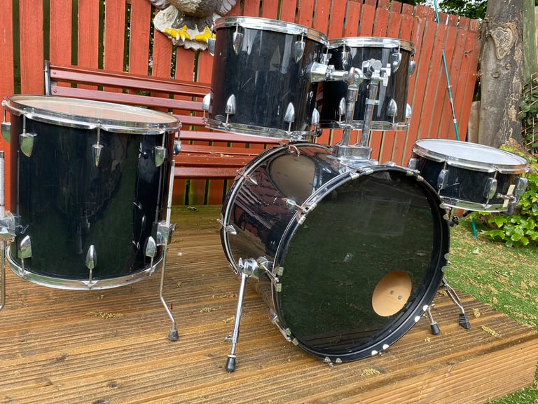 Five piece Drum Kit