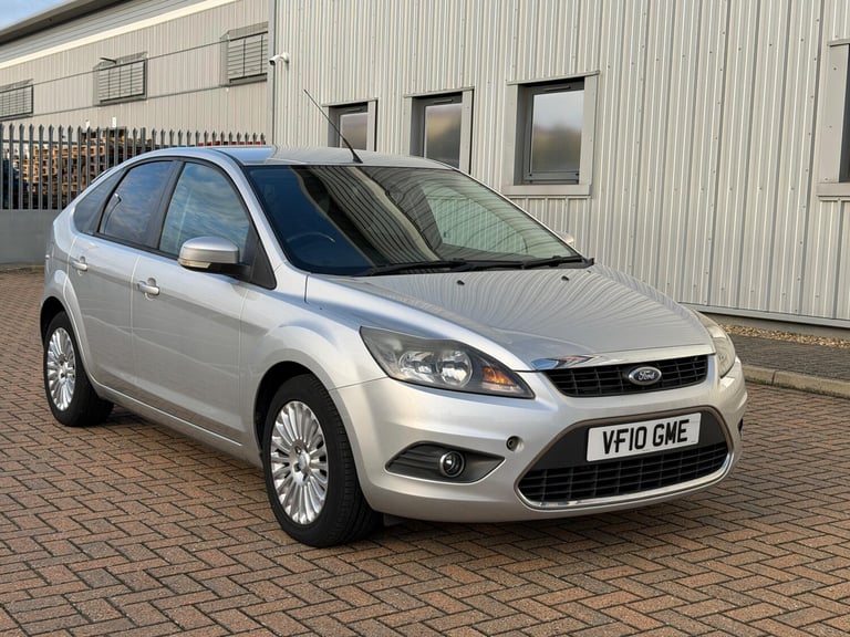 2010 Ford Focus 1.6 Titanium 5dr Auto HATCHBACK PETROL Automatic