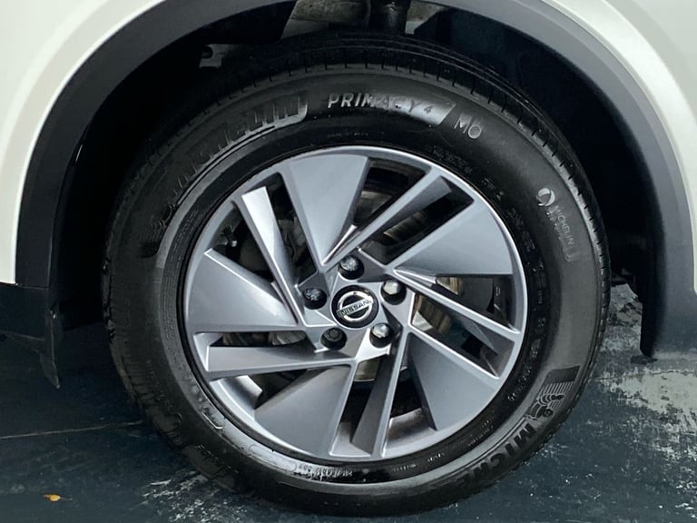 2022 Nissan Qashqai 1.3 DiG-T MH Acenta Premium 5dr Crossover/SUV PETROL Manual