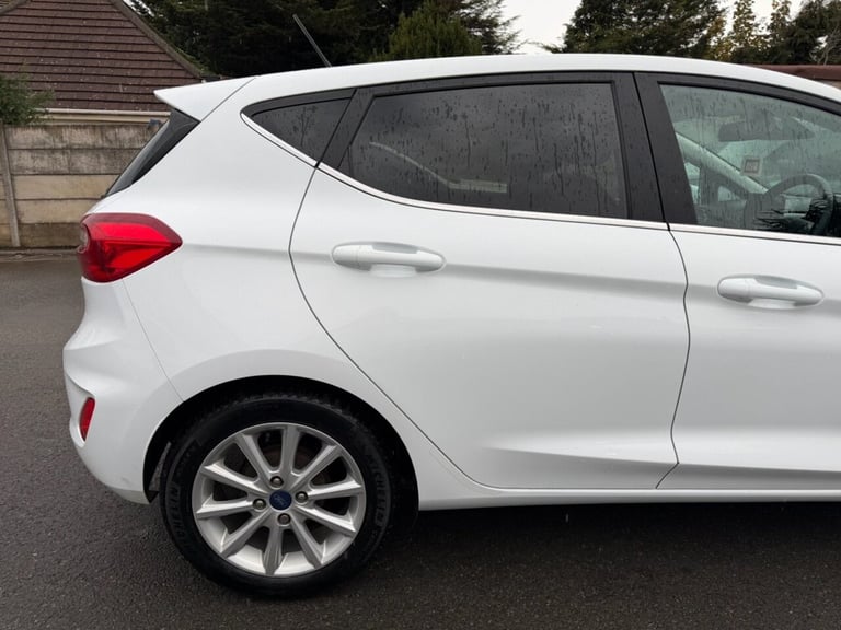 2018 Ford Fiesta 1.0 EcoBoost Titanium 5dr Auto HATCHBACK PETROL Automatic