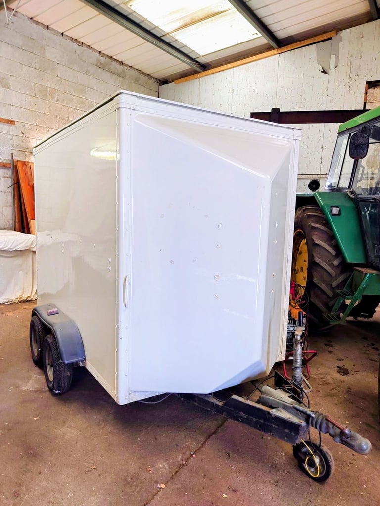 Twin Axle Hardtop Box Trailer 