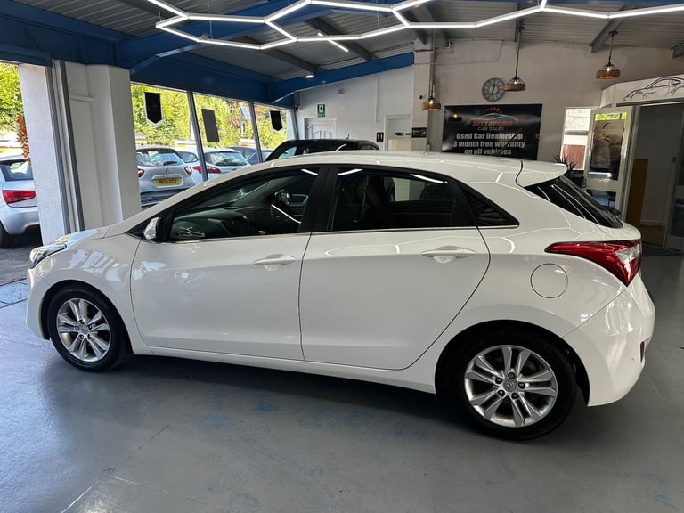 HYUNDAI I30 1.6 CRDi Blue Drive Style 2013