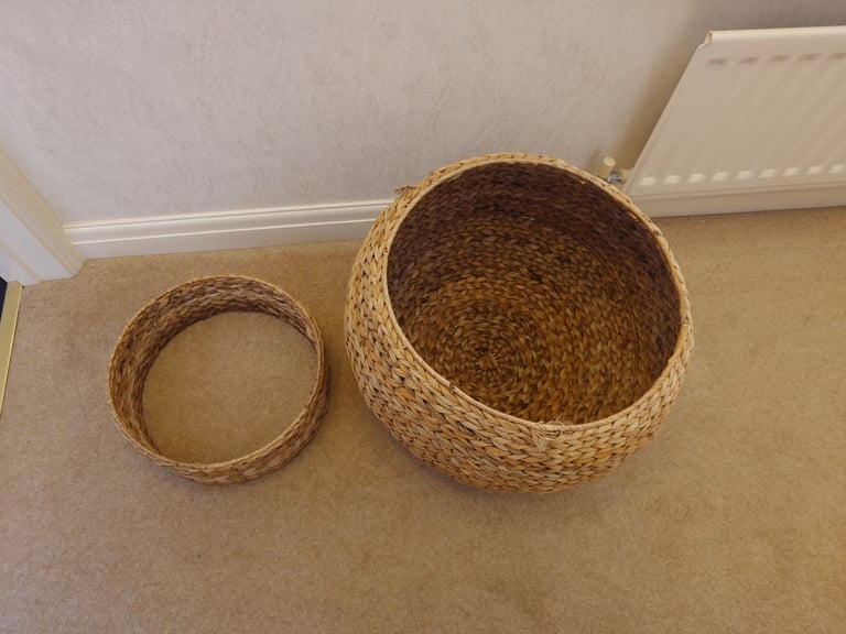Two piece spherical wicker cat basket