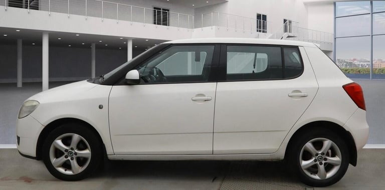 2010 Skoda Fabia 1.4 TDI Pure Drive 2 5dr HATCHBACK Diesel Manual