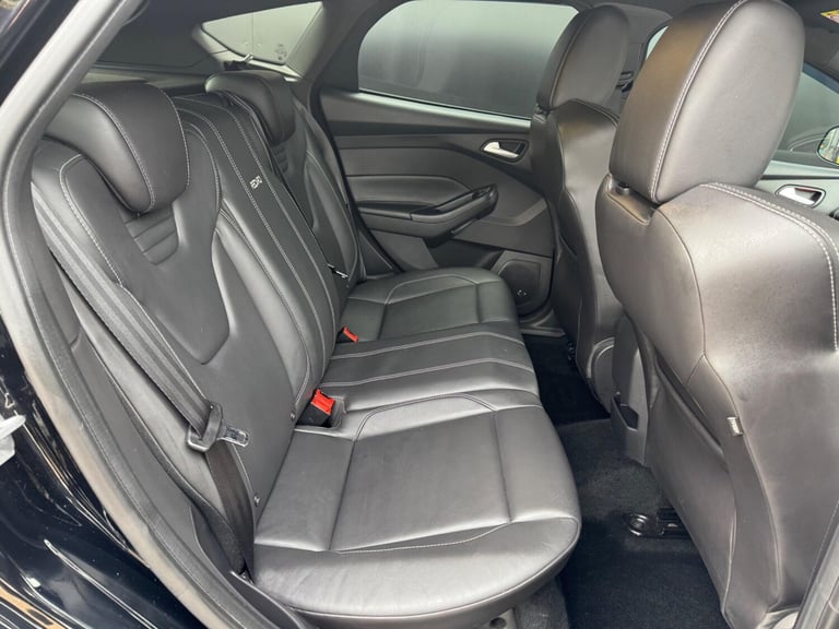 2018 Ford Focus 2.0T EcoBoost ST-3 Euro 6 (s/s) 5dr HATCHBACK Petrol Manual