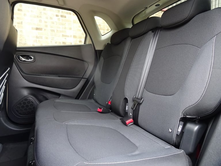 2016 Renault Captur 1.2 TCE Dynamique S Nav 5dr Automatic **LOW MILEAGE*ONLY 10000 MILES** HATCHB...