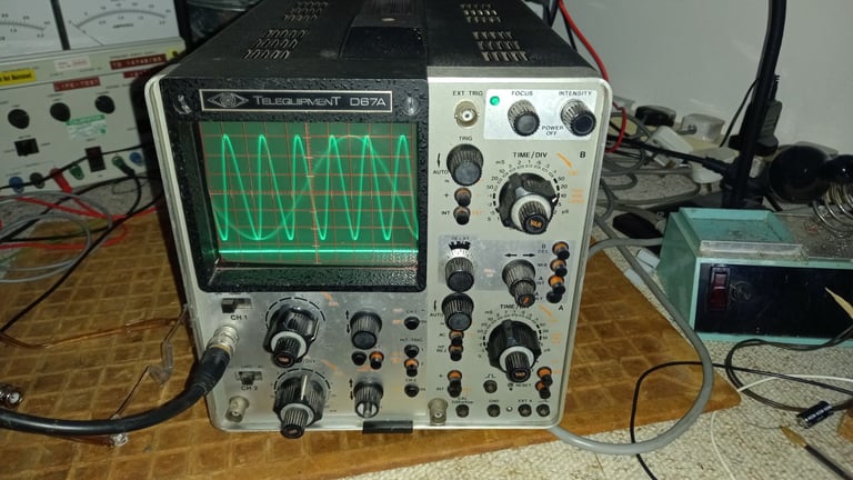 Telequipment D67A oscilloscope