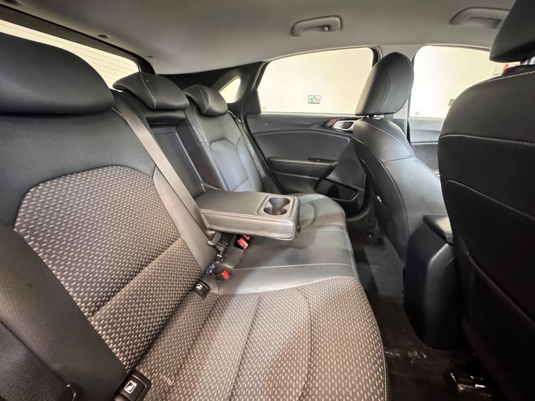 2021 Kia Ceed 1.6 CRDi MHEV 3 Euro 6 (s/s) 5dr HATCHBACK Diesel/Electric Hybrid Manual