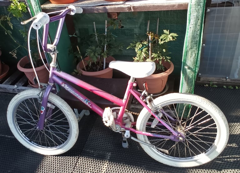 Child's Bike, 16" wheels, age 7+ years