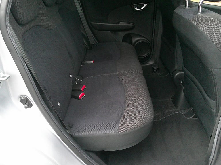 HONDA JAZZ 1.4 i-VTEC ES Plus 2014