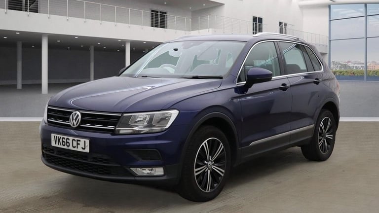 2016 Volkswagen Tiguan 2.0 TDI BlueMotion Tech SE Navigation SUV 5dr Diesel DSG 4Motion Euro 6 (s...