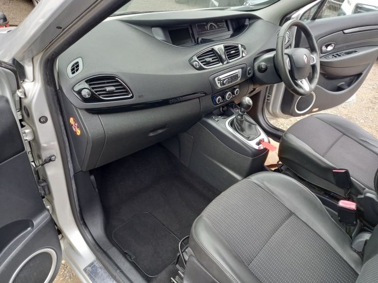 2013 Renault Grand Scenic 1.6 VVT Dynamique TomTom MPV 5dr Petrol Manual Euro 5 (110 ps) MPV Petr...