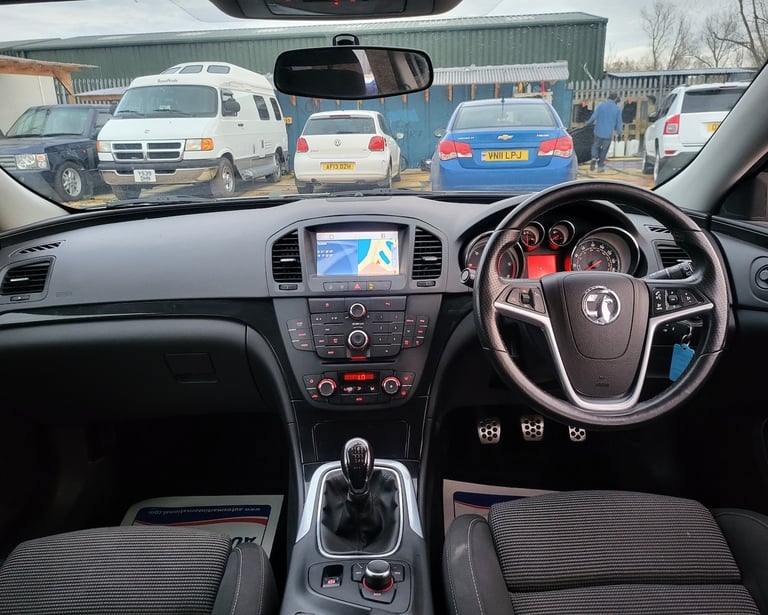 2011 VAUXHALL INSIGNIA 2.0 CDTI SRI NAV (160) 5 DOOR DIESEL MANUAL SILVER