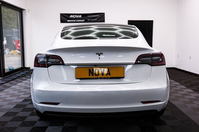2020 Tesla Model 3 Standard Range Plus Saloon 4dr Electric Auto RWD (241 bhp) Saloon ELECTRIC Aut...