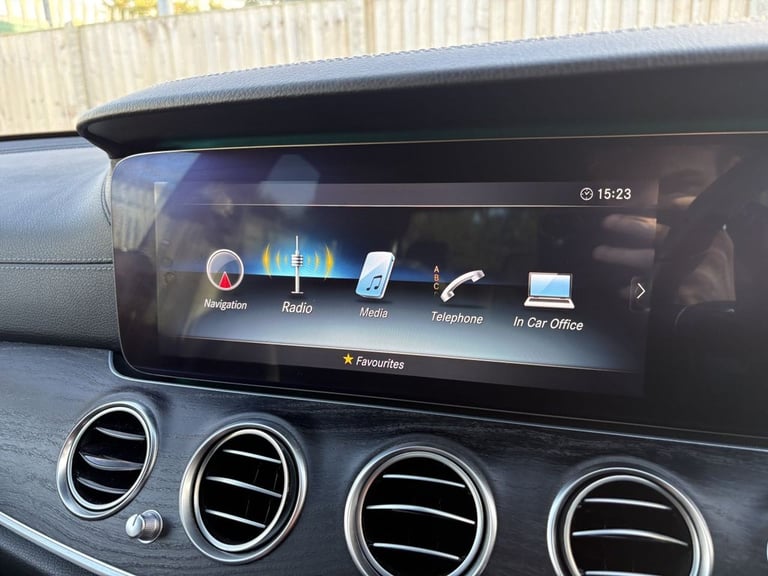 2019 Mercedes-Benz E Class E400d 4Matic AMG Line Premium 4dr 9G-Tronic SALOON DIESEL Automatic