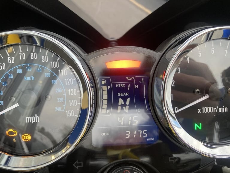 KAWASAKI Z900 RS SE - LOW MILES - MAIN STAND - COWL - GRAB RAIL - RAD GUARD 